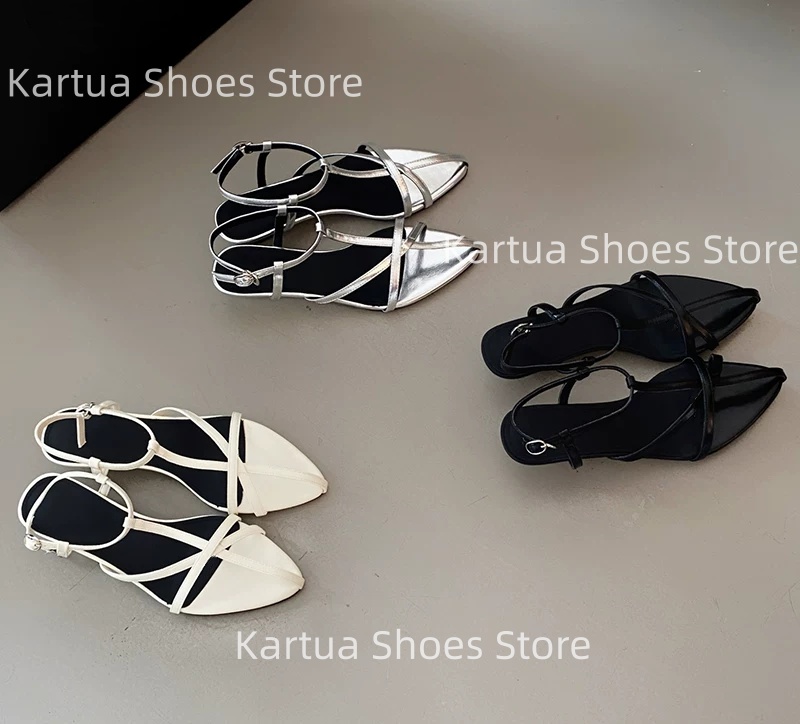 Sandales plates à bout fendu e - Leather Classic Strap avis et prix